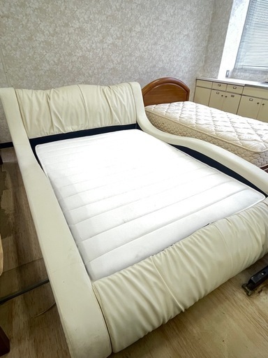 ワイドダブルベッド マットレス付き