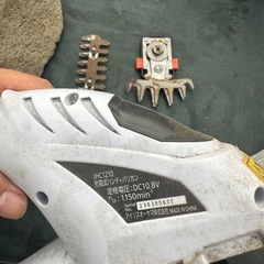 芝刈り機（アイリスオーヤマ JHC1210）無料でお譲りしますの画像