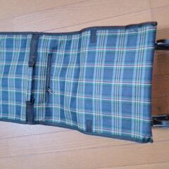 キャスター付きショッピングカート　未使用新品　モスグリーンチェック　キャスター折り畳み式の画像