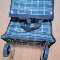 キャスター付きショッピングカート　未使用新品　モスグリーンチェック　キャスター折り畳み式の画像