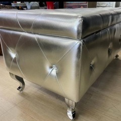 収納ボックス付きベンチソファの画像