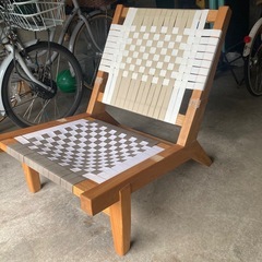 ハンドメイドチェアの画像