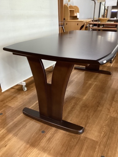 ダイニングテーブル【町田市再生家具】252203