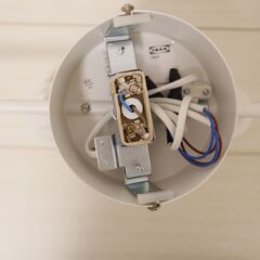 IKEAシーリングスポットライト（電球４つ付き）の画像