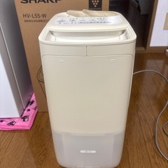 2020年製SHARP 加熱気化式加湿器 HV-L55-Wの画像
