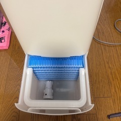 2020年製SHARP 加熱気化式加湿器 HV-L55-Wの画像