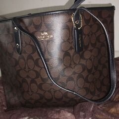 美品✨コーチ シグネチャー シティ トートバッグ レザー。の画像