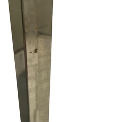 【ジ1031-27】サビなどあるためお安くいたします‼️小型ガラステーブル 脚にサビ等あり 簡易清掃済みの画像