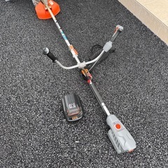 電動草刈り機バッテリー充電器付き の画像