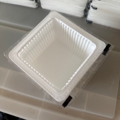 豆腐の容器の画像