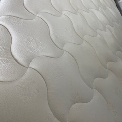 ZINUS セミダブルベッド&22cm高級マットレスの画像