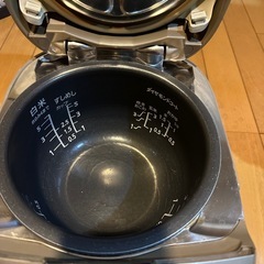 炊飯器の画像