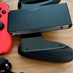 Nintendo Switch Joy-Con L ネオンブルー/R ネオンレッドの画像