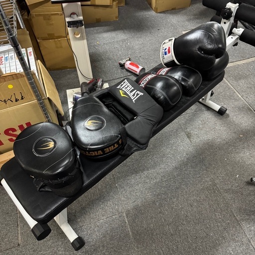 トレーニングベンチ ボクシング セット グローブ ヘッドギア プロテクター パンチングミット エバーラスト  トレーニング ボクササイズ ダイエット 筋トレ ホームジム