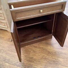 ★リユースのサカイ水戸店★ カリモク 収納棚 ブラウン H70.5×D46×W60 クリーニング済み MT6043の画像