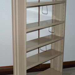 無料配達します🚚本棚💖スチールラック💖幅80×奥25×高155㎝💖の画像