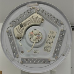 ニトリ フィフス 8J シーリングライト 照明器具 8畳用 リモコン付き 中古品販売 11A　の画像