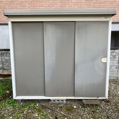 中古物置　155ｘ235　三段扉　引取の画像