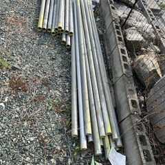 【決まりました】単管やクランプなど沢山あります。車庫や自作ガレージに丁度いい数量です！！の画像
