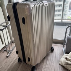 【無料】キャリーケースの画像