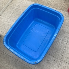 【ジモティー割引で最大15％OFF⭐️】角型タライ 水抜栓なしの画像