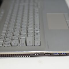 中古ノートパソコン 富士通 NH90/E2 Windows11+office 爆速SSD256GB+HDD1TB core i7-10750H/メモリ8GB/無線/WEBカメラ/17.3インチ/Blu-rayの画像