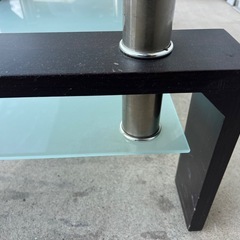 ガラスと木製のモダンテーブル 105cm x 60cm 高さ42cmの画像