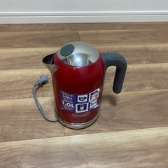 DeLonghi デロンギ kMix 電気ケトル 1.0L（レッド）の画像