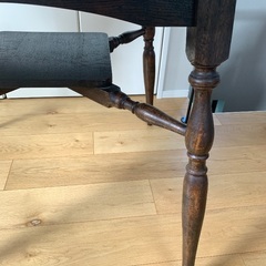 【多摩川駅引き取り】鎌倉アンティーク家具店購入 フレンチ風 木製ダイニングテーブル 2人用（75×75cm）の画像