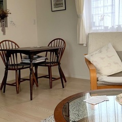 【多摩川駅引き取り】鎌倉アンティーク家具店購入 フレンチ風 木製ダイニングテーブル 2人用（75×75cm）の画像