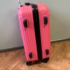 【軽量です！】ピンク　キャリーケースの画像