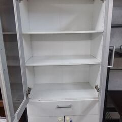 【リサイクルショップどりーむ天保山店】No.4719　食器棚　スリムタイプ　写真参照🎵　の画像