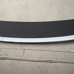 30 プリウス 純正 リアスポイラー 社外 チビ羽 付き　　の画像