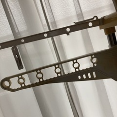 折りたたみ式洗濯物干しの画像