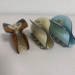 ヘアクリップ　３個の画像