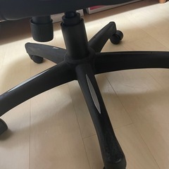 オフィスチェア　
オフィス椅子の画像