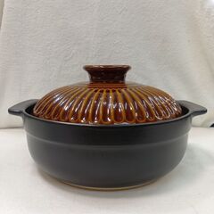 海外・日本製品のサルベージ品　土鍋　９号　あめ釉　直火・IH対応の画像