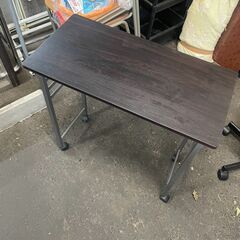 リサイクルショップどりーむ荒田店　No5068 折りたたみデスク　簡易デスク　折りたたみ可能で便利♪　スチールフレーム　木天板の画像