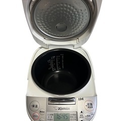 ZOJIRUSHI 象印　炊飯器の画像