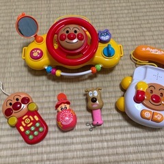 お取引き中です　　
アンパンマンおもちゃせっセットの画像