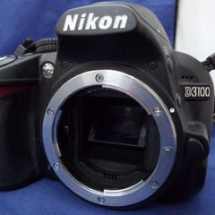 Nikon D-3100 ニコン純正標準レンズ付き、バッテリー、充電器、メモリーカード、肩掛けストラップなど付属品完備の画像