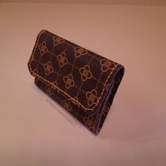 【合皮】【フェイクレザークラフト】【ハンドメイド】ボタン付き名刺入れの画像