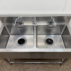 ステンレス　業務用　2層シンク流し台　蛇口付き　厨房　飲食店　W１２００ｘＤ６００ｘＨ８３０ｍｍの画像