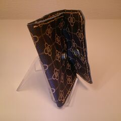 【合皮】【フェイクレザークラフト】【ハンドメイド】ボタン付き名刺入れの画像