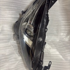 ヘッドランプ　ユニット　右の画像