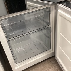 【安心！6ヶ月間の保証付き！】TWIN BIRD 2ドア冷蔵庫入荷しました！の画像