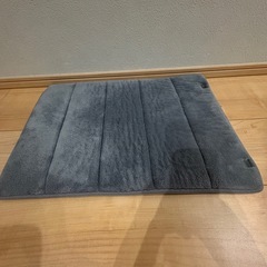 無料！ニトリの低反発バスマットの画像