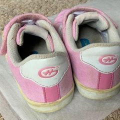 手洗い済【ホーキンススポーツ】18センチ　スニーカー　ピンク　の画像