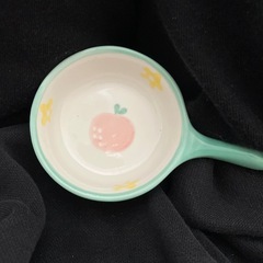 セラミック　調味料　入れ皿　陶器　小皿　ハムスター　エサ　小物入れ　桃　醤油皿の画像