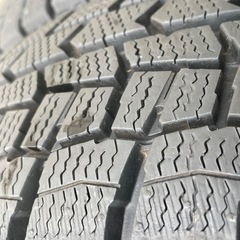 ダンロップ  スタッドレスタイヤ155/70R13 バリ溝4本セットの画像